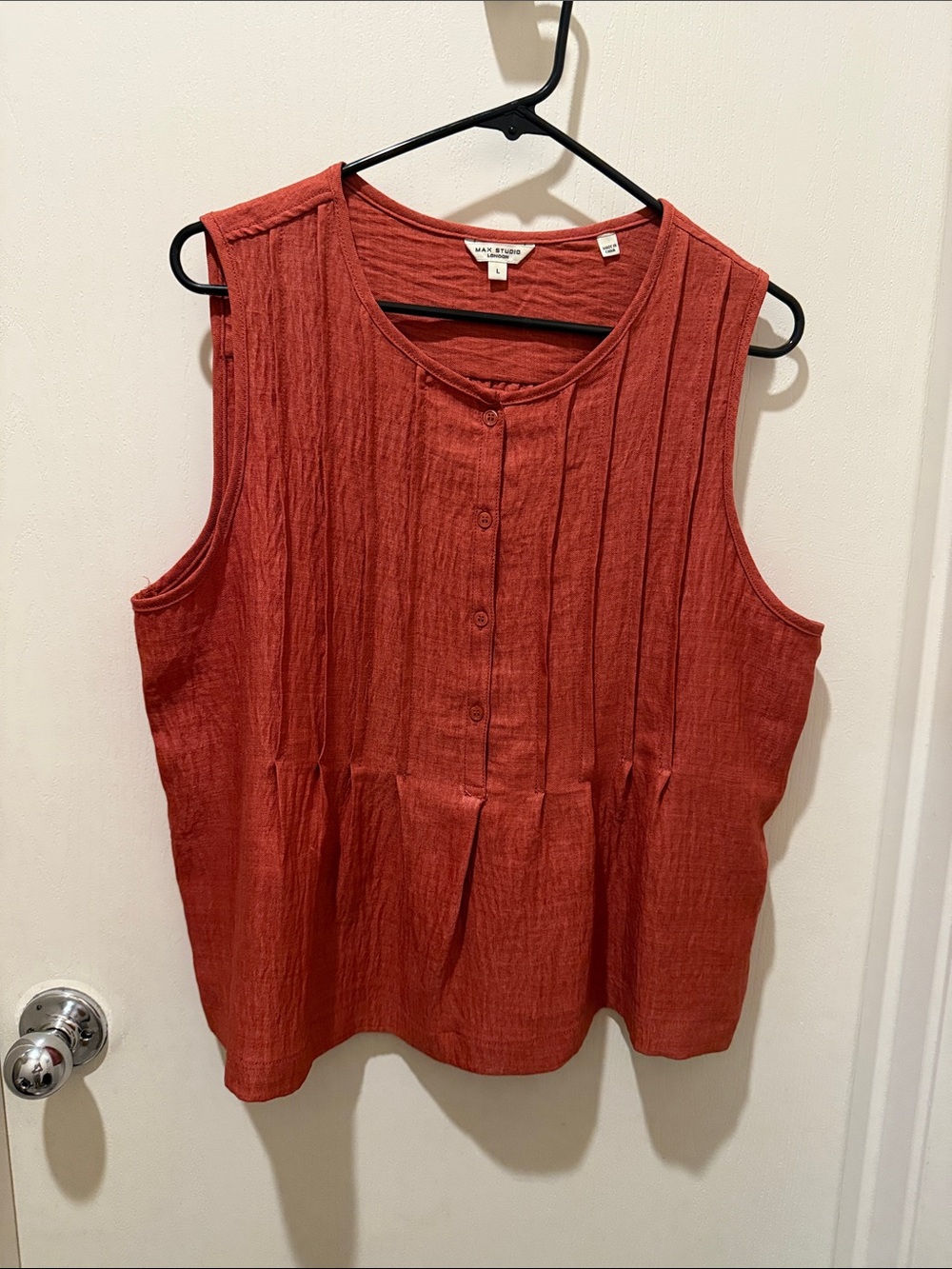 Max Studio Burnt Orange Sleeveless Button Front Tank